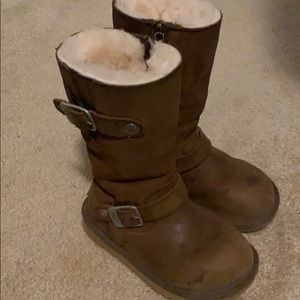 Girls UGG Kensington boots.
